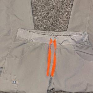 Small figs khaki color